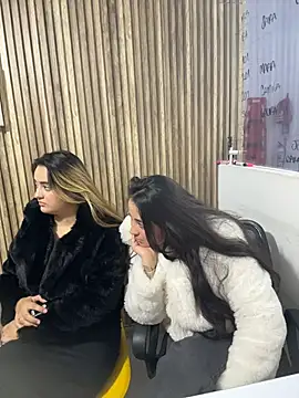 Antonella_Julieta Adlı Modelin Web Kamerası Şovu