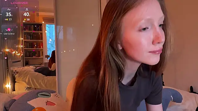 Awwwroran Live XXX chat