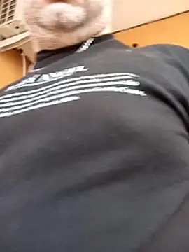 NAvoglia – Kamerová šou