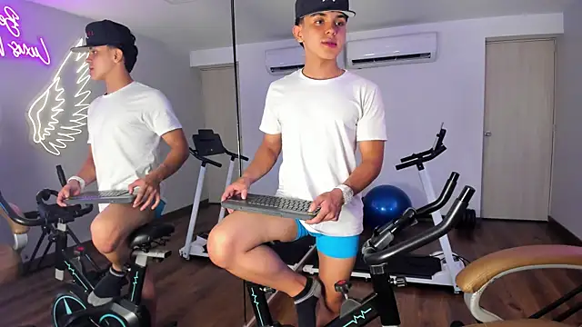 Chatroom XXX en direct de _TaylorBlack