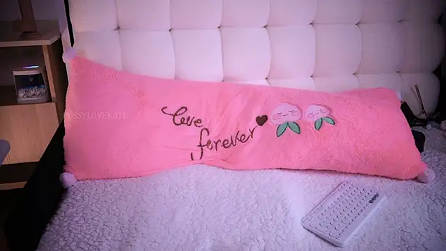 Pussylovekate Live XXX-Chat