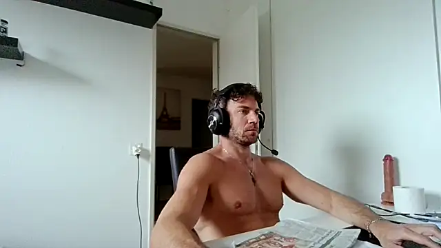 alpha-hunk Webcam-Show