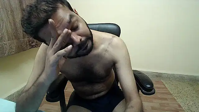 Kinky_Kumarr 网络视讯表演