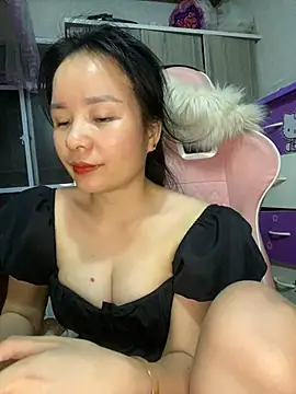 Ivy_Trix2 即時 XXX 聊天