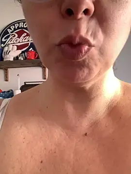 Chat XXX en directo de LupitaHaze