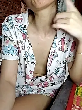 Chammy720 Adlı Modelin Canlı XXX Sohbeti