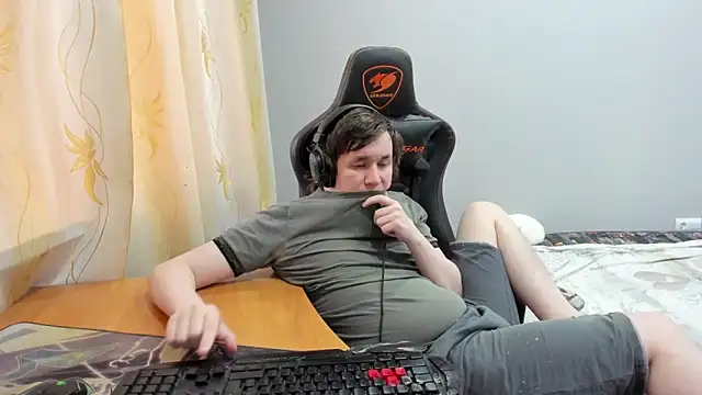 Show modela iliaskrislove na web-kameri