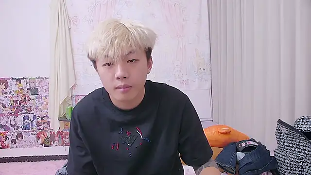 Pokazy przed kamerką – Chocolates-001