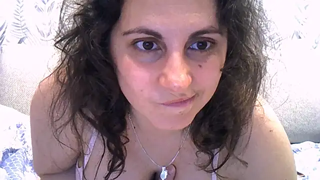 ShelaDiass' Live XXX Chat