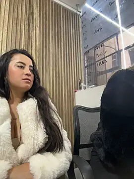 Antonella_Julieta Show Webcam