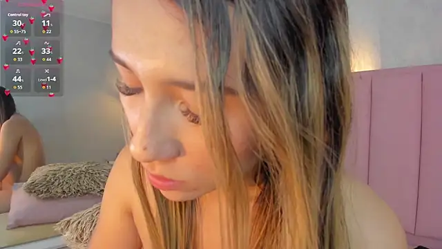 XXX chat uživo modela SUNNYCYRUS