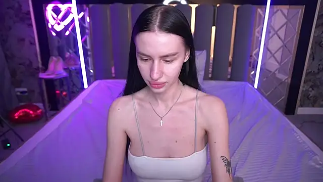 Snow_WhiteeeX Adlı Modelin Canlı XXX Sohbeti