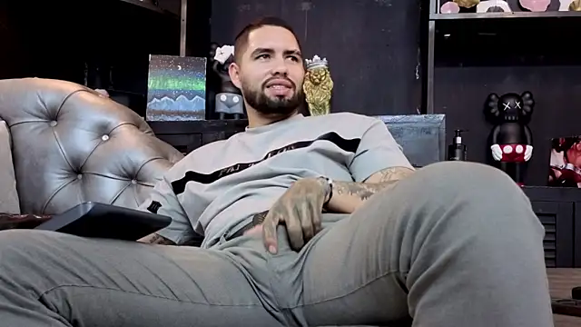 matteosantos – webcam-show