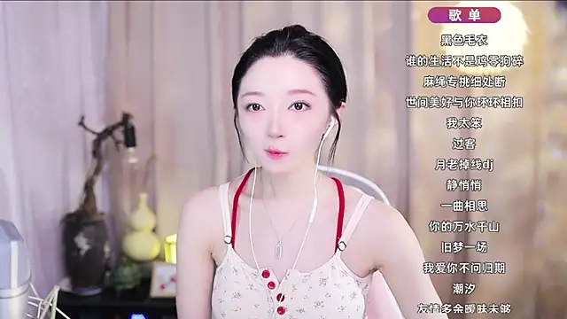 Zoe-99のライブXXXチャット