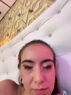 แชท XXX สดของ MelanyyJhonson15