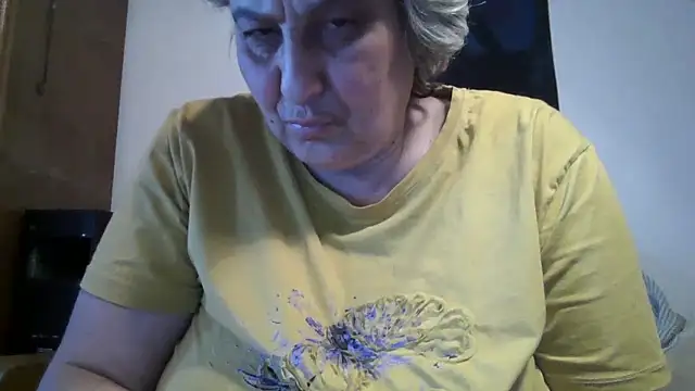 Chat XXX en directo de ExquisiteMature