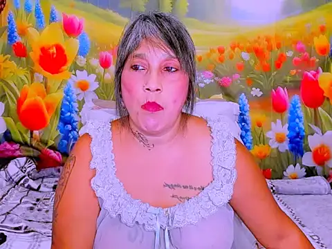 indianroxy: απευθείας συνομιλία ΧΧΧ