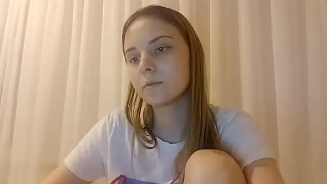 SadyeEntel Show in webcam