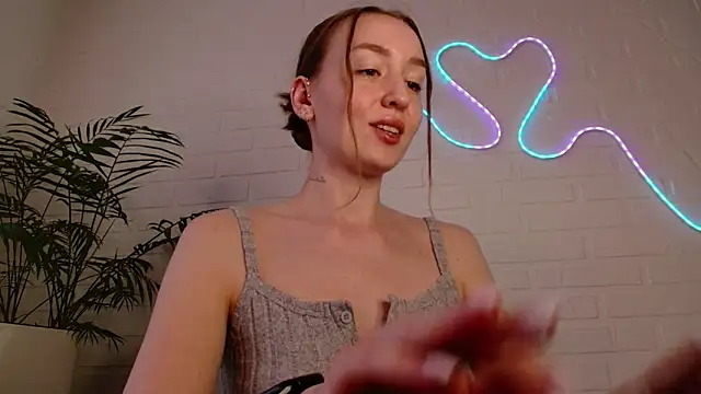 WhitePrincessLuna's Live XXX Chat