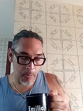 Big_vittolloのライブXXXチャット