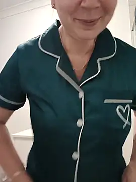 l4dyc4pricorn76 Chat XXX in diretta