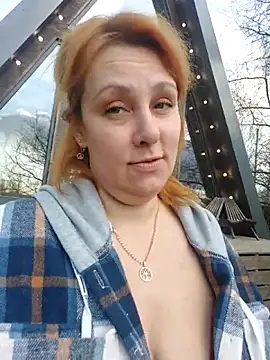 GingerFoxy élő XXX-chatje