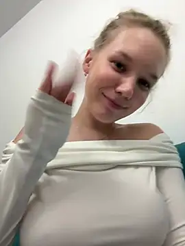 Ketitull Live XXX Chat