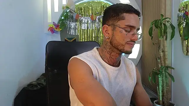 Alanrodgers Adlı Modelin Web Kamerası Şovu