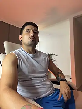 TroyeSavage 在線直播表演