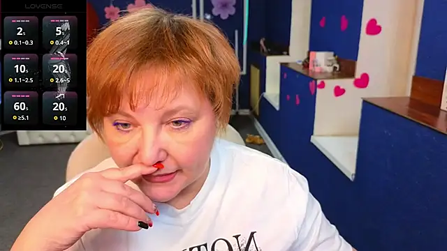 Kira_Kingsleen Webbikameraesitys