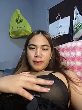 Shy_SexyLady Adlı Modelin Canlı XXX Sohbeti