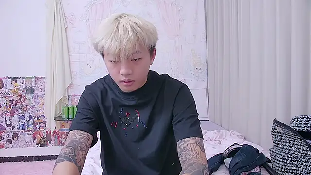 Show modela Chocolates-001 na web-kameri