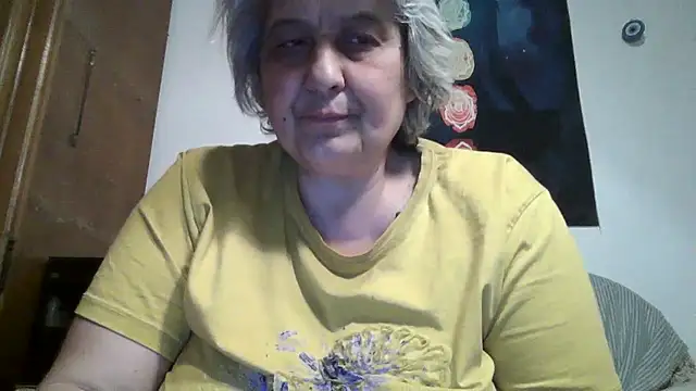 Chat +18 de ExquisiteMature ao vivo