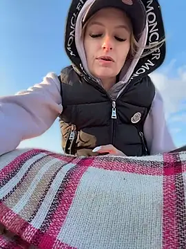 Pertunjukan Kamera Web Betsy