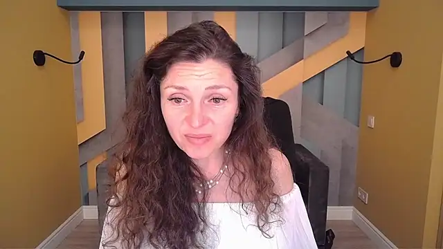 EllaLong live XXX chat