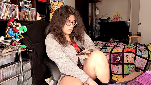 ShinyCherub Show in webcam