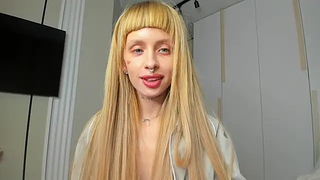 โชว์เว็บแคมของ FlowerOfSin2001