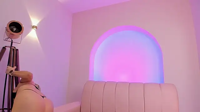 แชท XXX สดของ milaowens