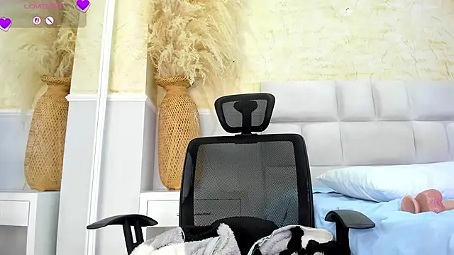 ScarletEvanss_'s Live XXX Chat