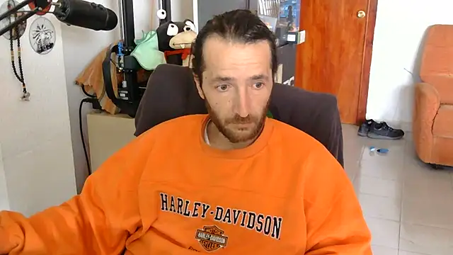 softail85's Live XXX Chat