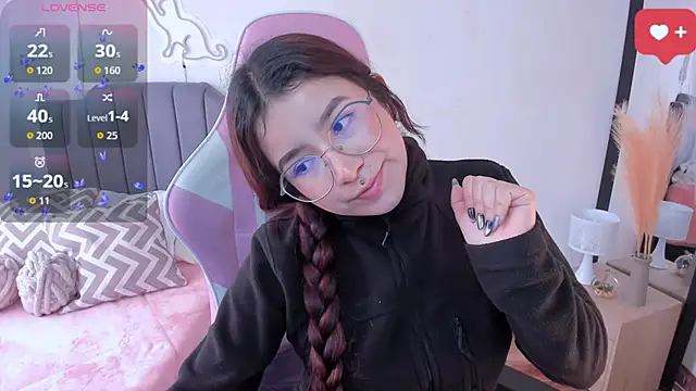 دردشة Amy_joones الجنسية المباشرة