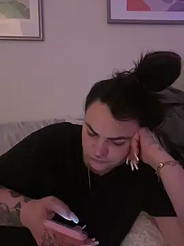 HeyBABYGIRLn Live XXX chat