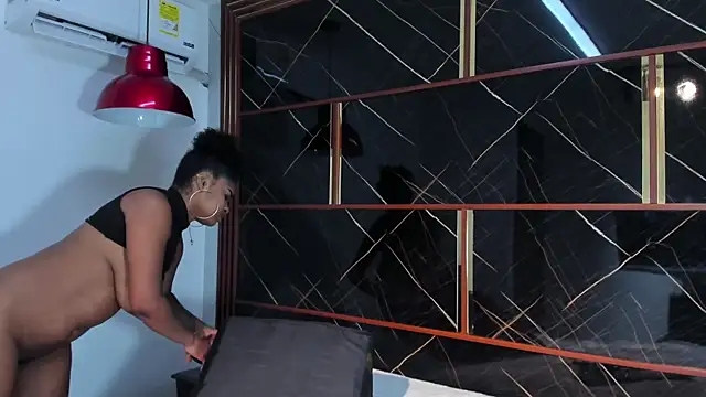 Sembang XXX Secara Langsung HannyThompson