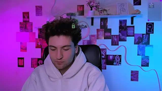 Show modela joseph_bear_ na web-kameri