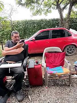 hotandfierylatinos2023 Adlı Modelin Canlı XXX Sohbeti