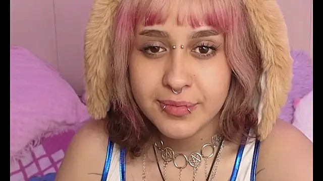 NekoWaifu Adlı Modelin Canlı XXX Sohbeti