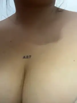 Antonella_Julieta Chat XXX in diretta