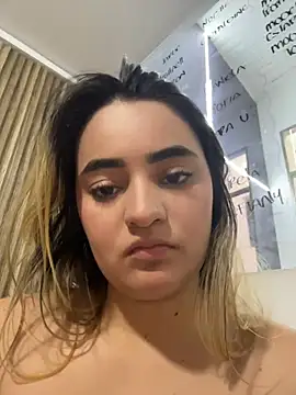 XXX chat uživo modela Antonella_Julieta