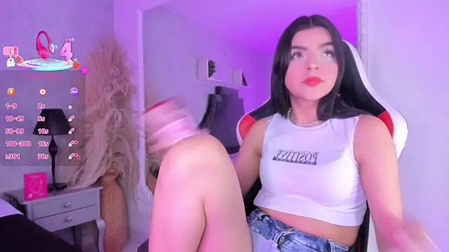 KarelyMitchelのライブXXXチャット