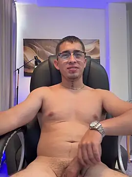 Tommas_Jhonson's Webcam Show